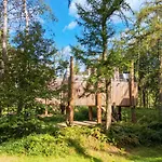 度假居 Spacious Retreat With Rooftop Antoing