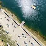 Spacious Retreat With Rooftop Antoing