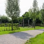 度假居 Spacious Retreat With Rooftop Antoing