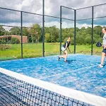 Spacious Retreat With Rooftop Antoing