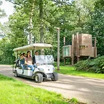 Spacious Retreat With Rooftop 度假居 Antoing