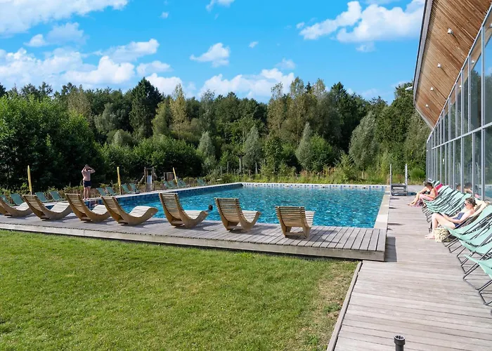 Сasa de vacaciones Spacious Retreat With Rooftop *