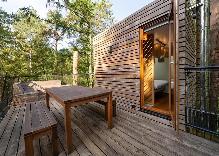 Spacious Retreat With Rooftop Сasa de vacaciones