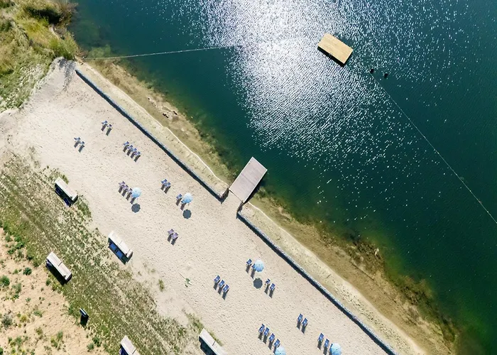 Spacious Retreat With Rooftop Antoing